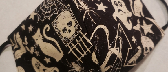 Face Mask Glow in the Dark Best Ear Loops!!! - Picture 4 of 7